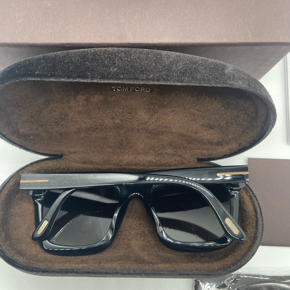 Tomford - Picture 5 of 11